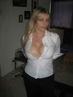 a milf from Lake Forest, California